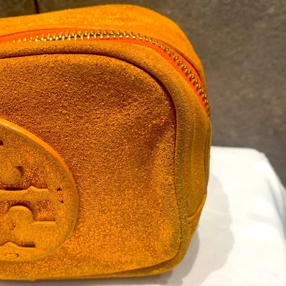 *SOLD OUT*Authentic Tory Burch Cosmetic Pouch NWOT - Picture 2 of 7